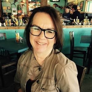 Meet your Posher, Cindy